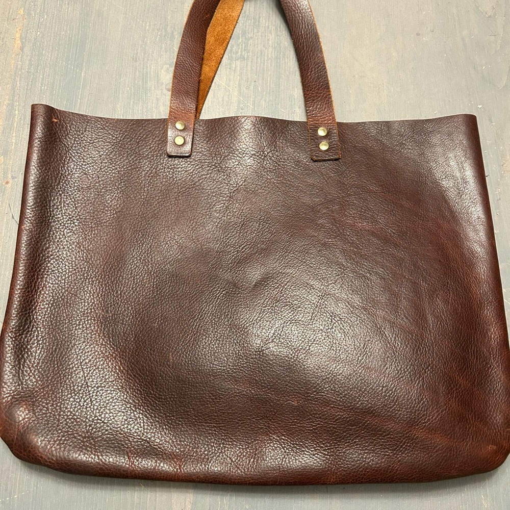 Classic Brown Leather Tote Bag - Minimalist Everyday Carry